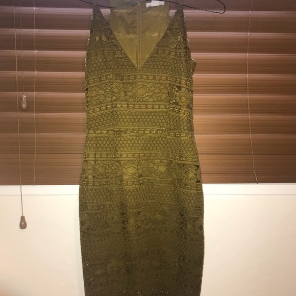 H&M embroidered Green Dress - Picture 2 of 4